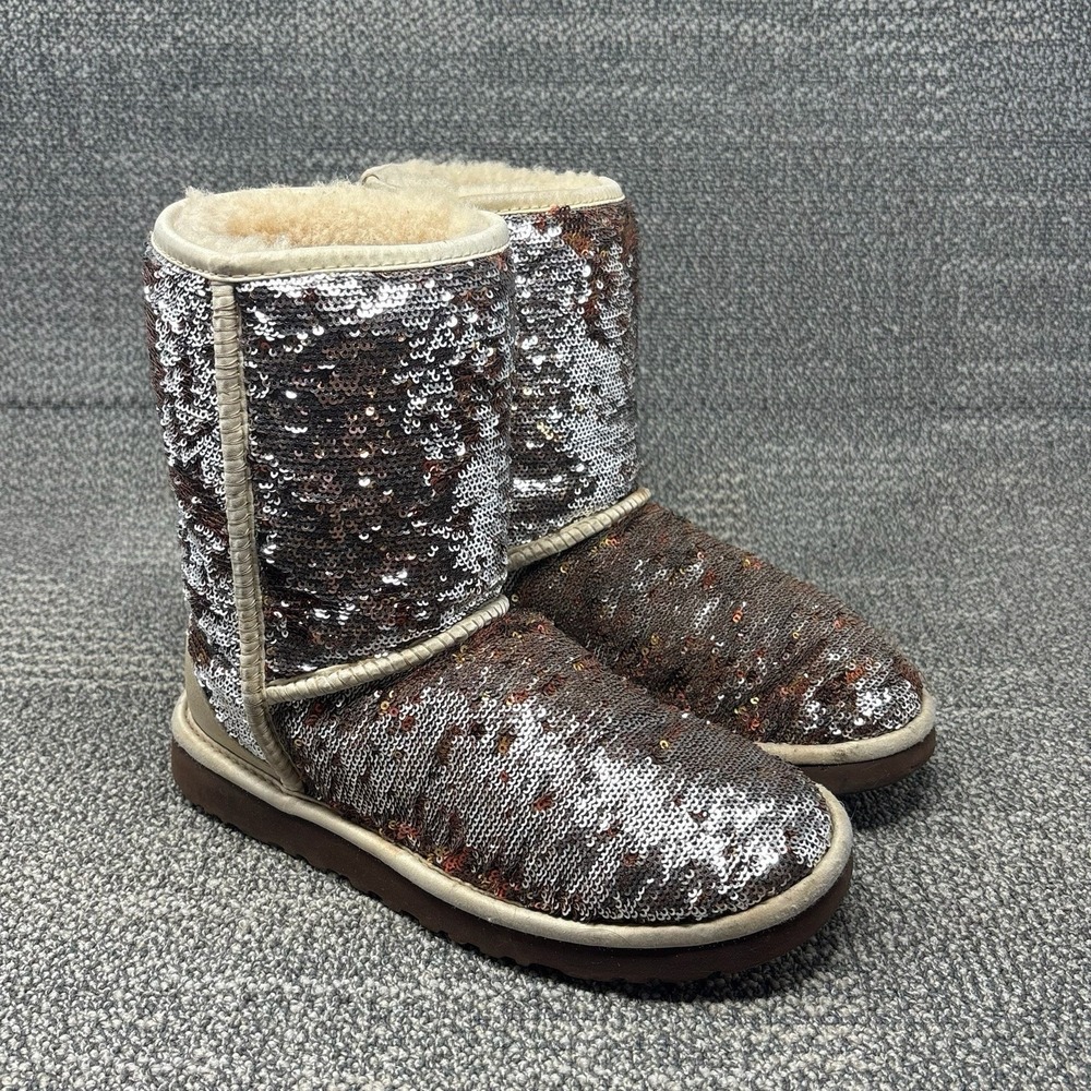 UGG Classic Short Reversible Sequin Boots Women's 7 Brown Silver Shearling 3353